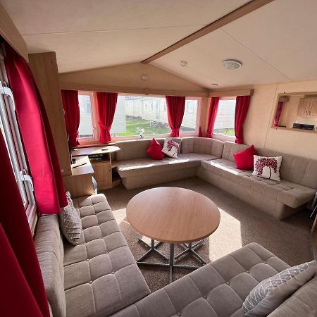 Dunlin 69 ~ California Cliffs Hotel เกรทยาร์มัธ ภายนอก รูปภาพ